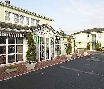Brit Hotel Essentiel Reims Taissy ภายนอก รูปภาพ