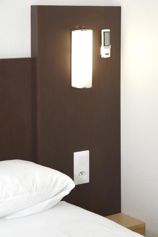 Brit Hotel Essentiel Reims Taissy ภายนอก รูปภาพ