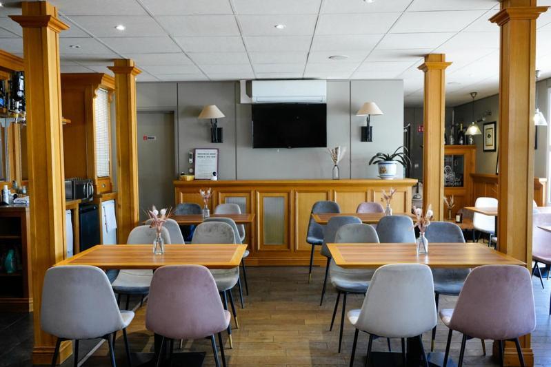 Brit Hotel Essentiel Reims Taissy ภายนอก รูปภาพ
