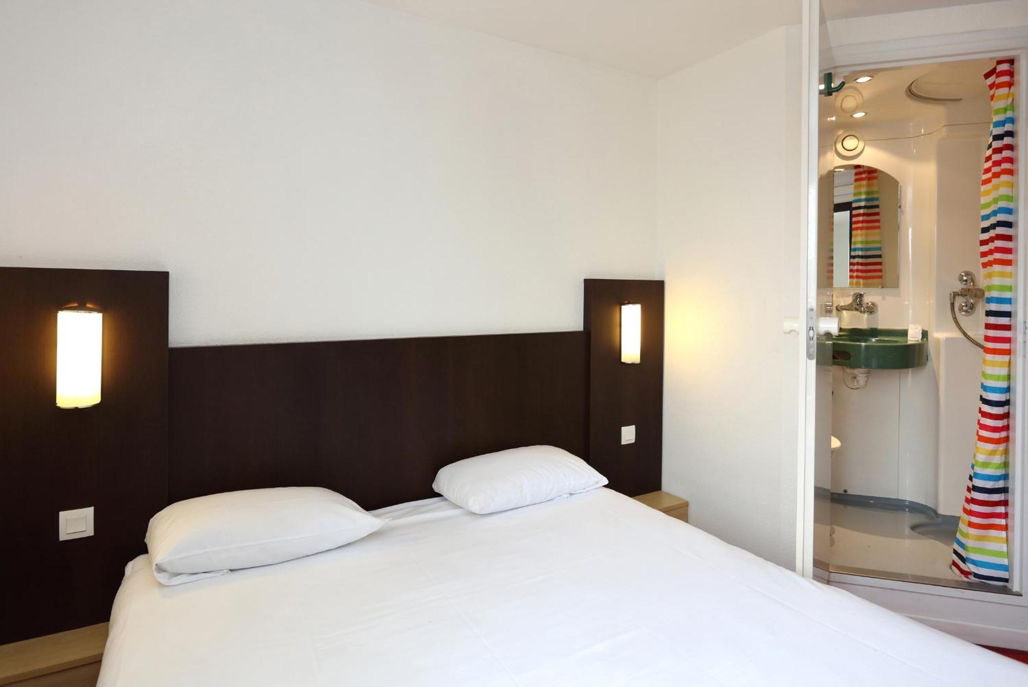 Brit Hotel Essentiel Reims Taissy ภายนอก รูปภาพ