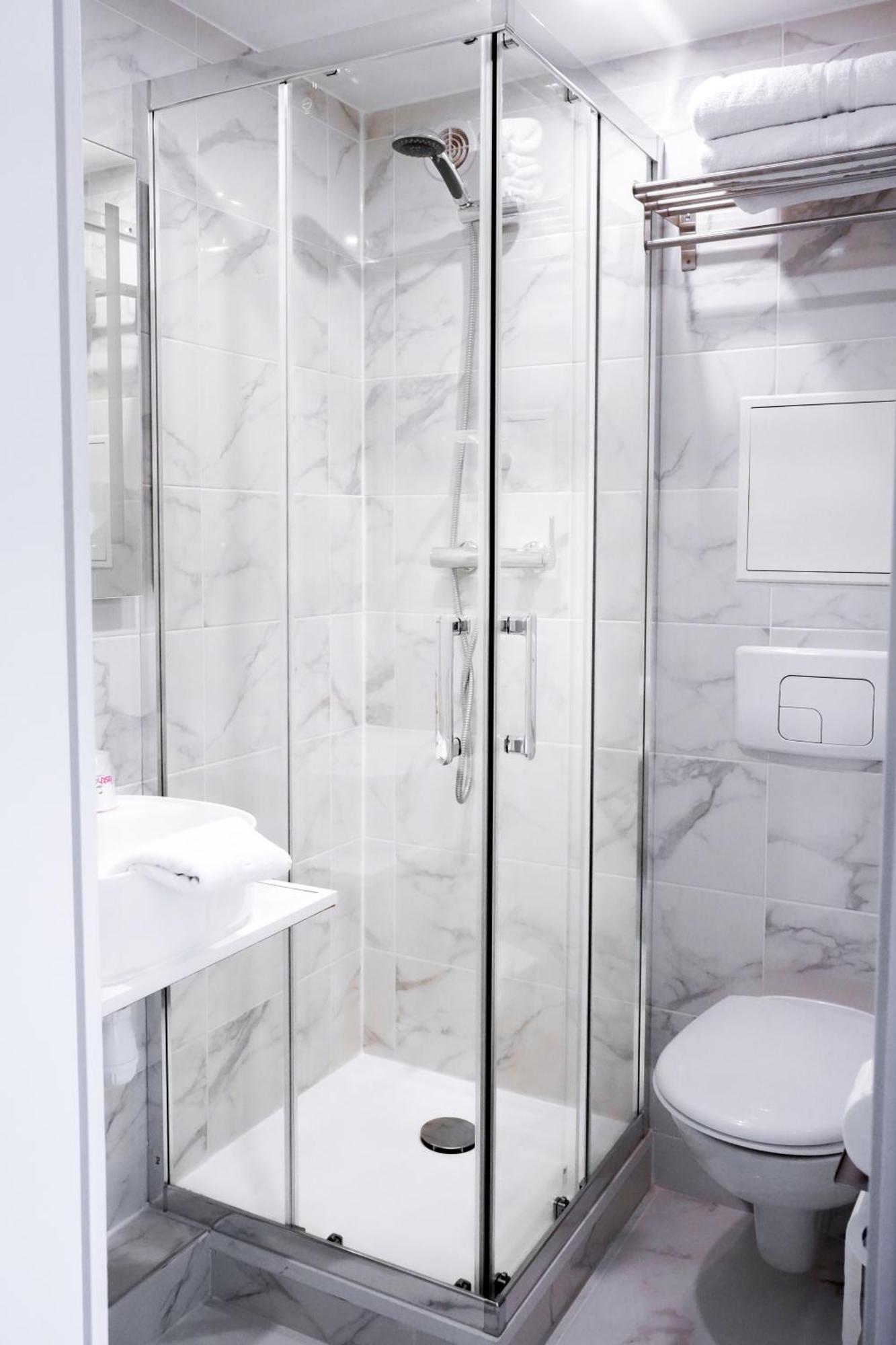 Brit Hotel Essentiel Reims Taissy ภายนอก รูปภาพ